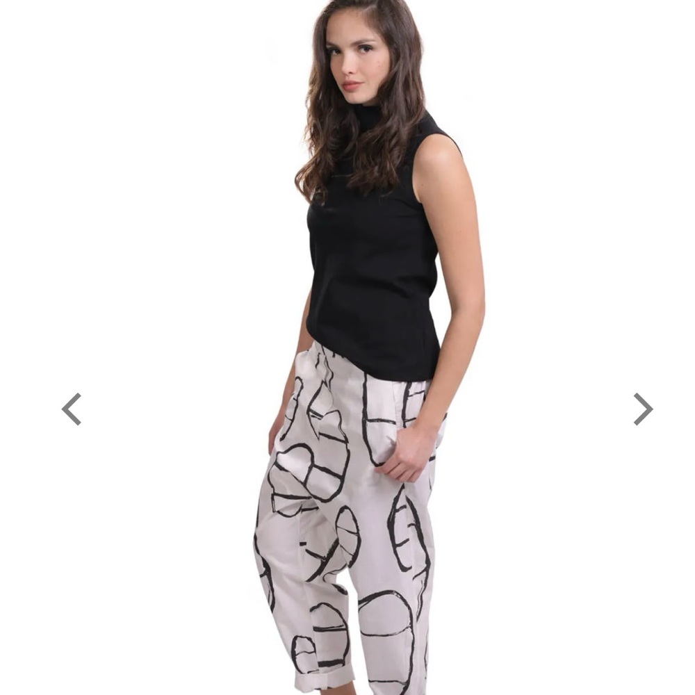 URBAN BY ALEMBIKA  DROP CROTCH MODERN COTTON HAREM PANTS is size 6-8